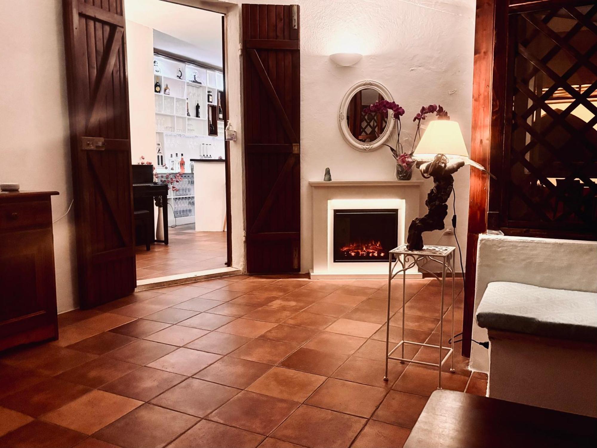 B&B De Janas La Caletta Dış mekan fotoğraf